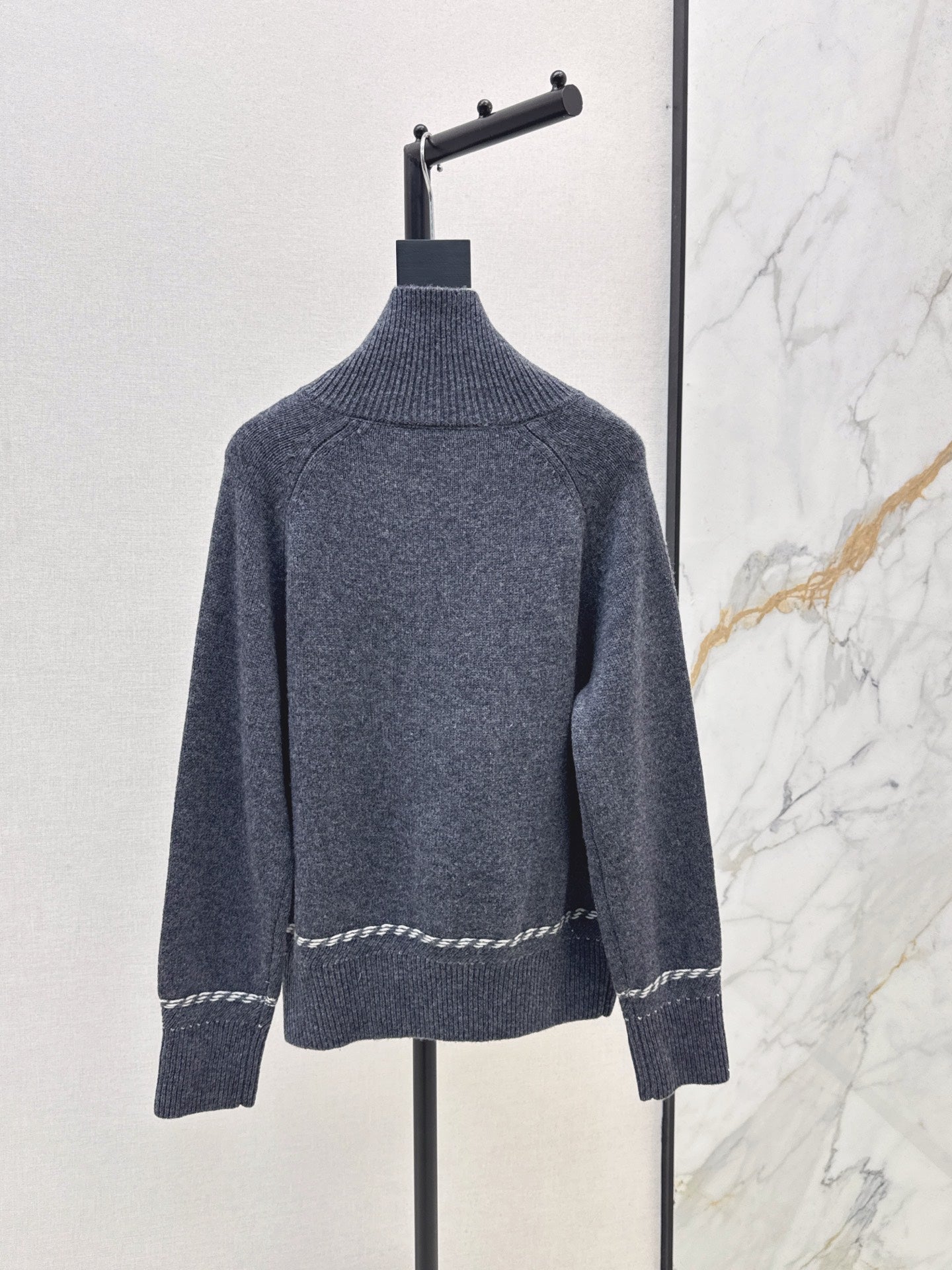 Loro NEW zipper sweater
