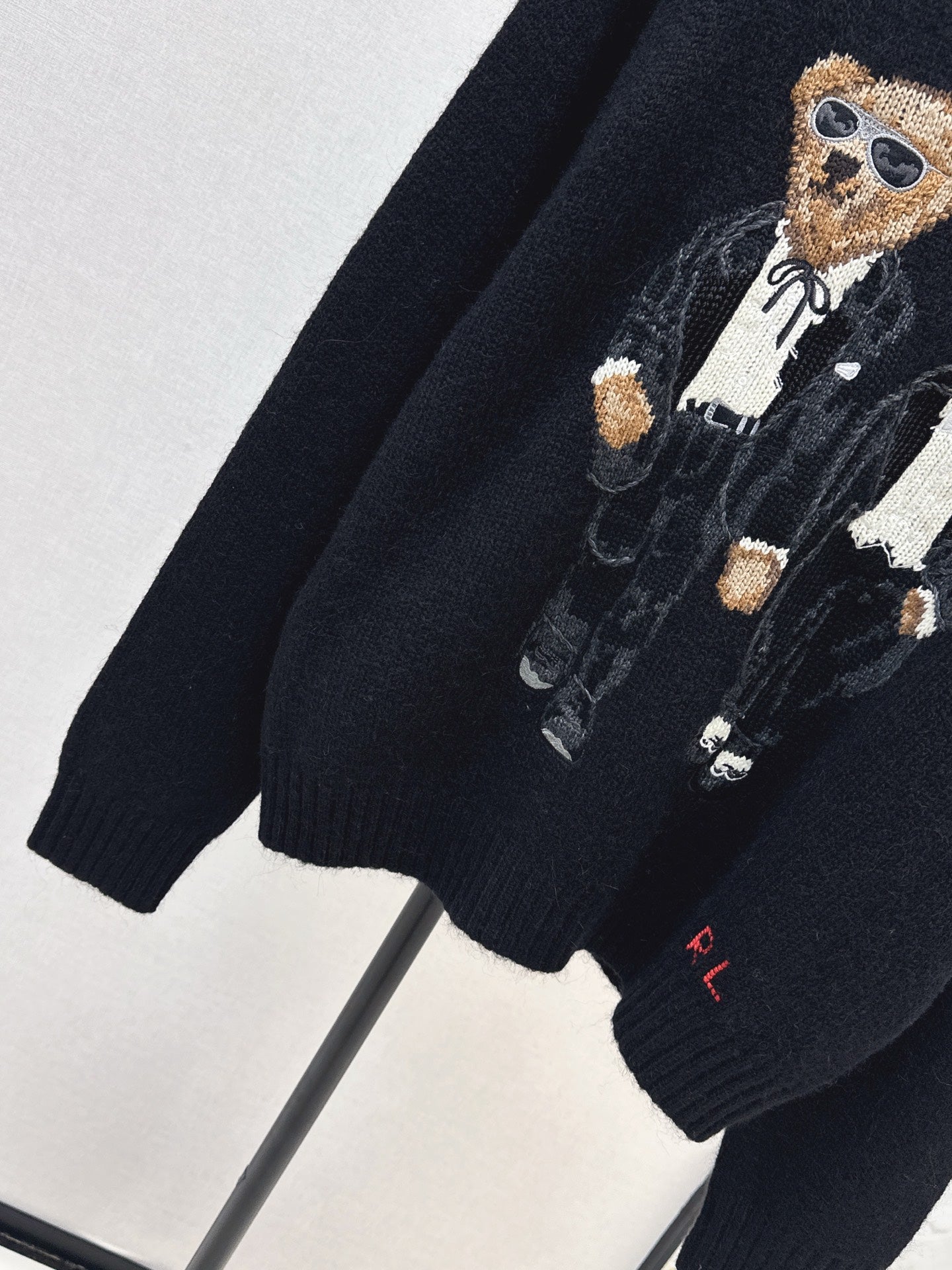 Ral NEW Crew neck sweater