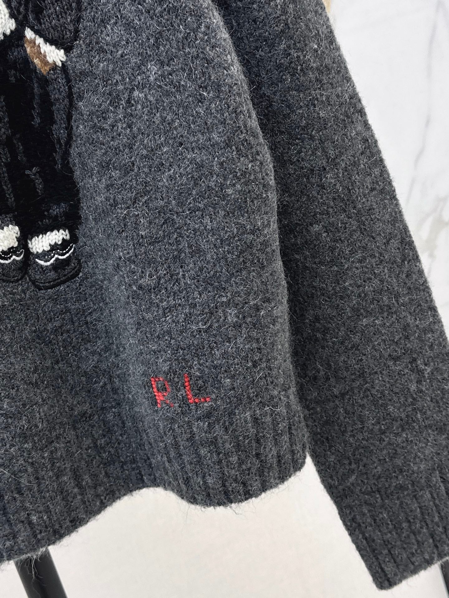 Ral NEW Crew neck sweater