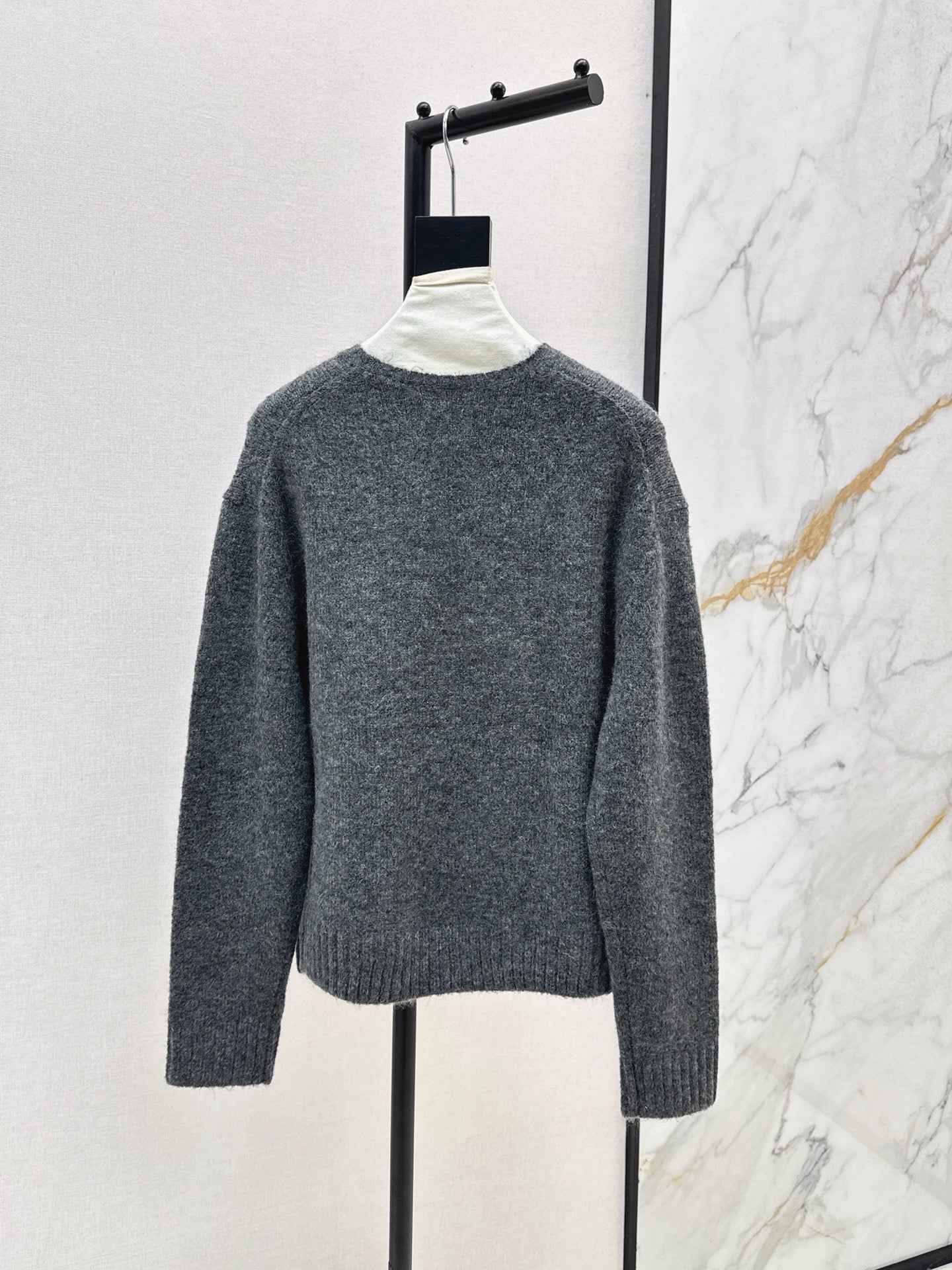 Ral NEW Crew neck sweater