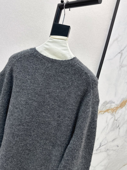 Ral NEW Crew neck sweater