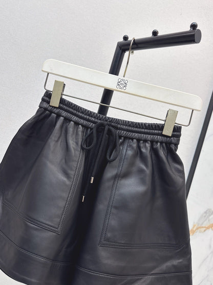 Loe NEW Sheepskin shorts