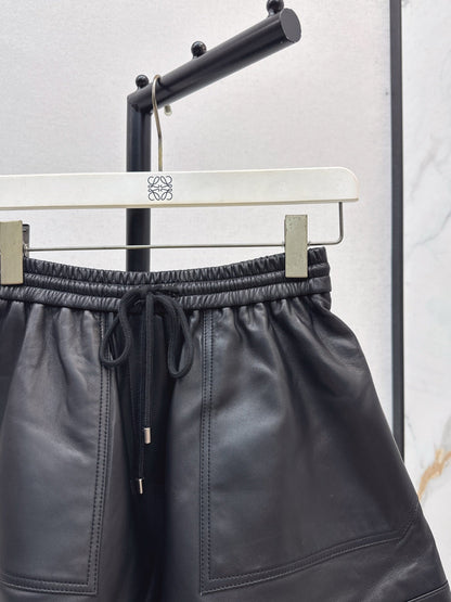 Loe NEW Sheepskin shorts