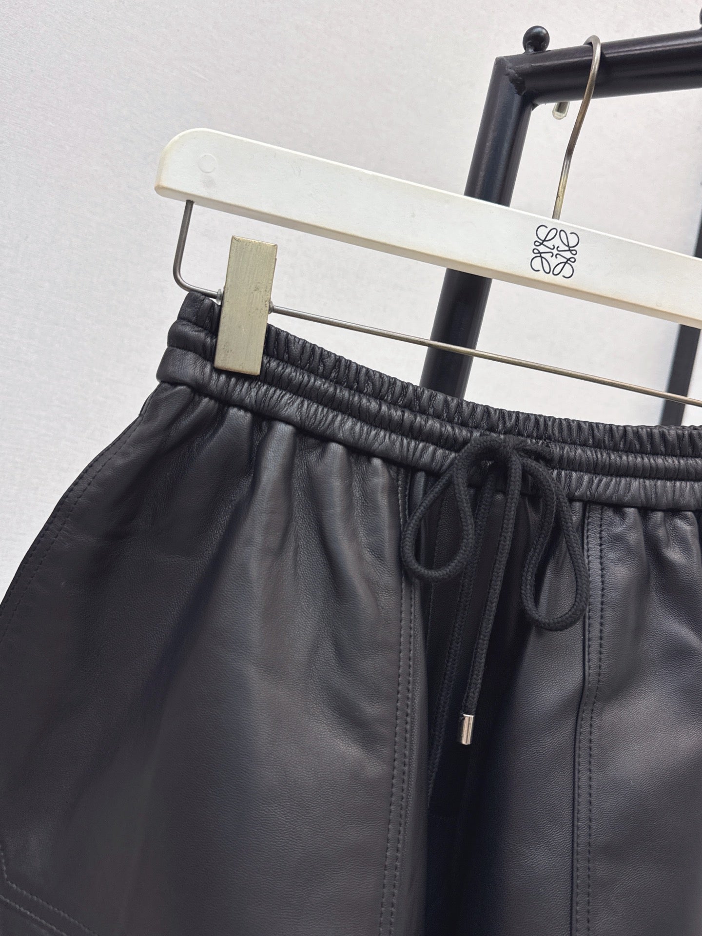 Loe NEW Sheepskin shorts