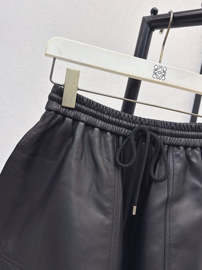 Loe NEW Sheepskin shorts