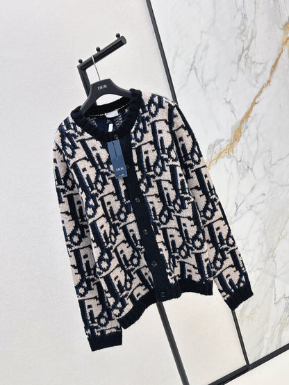 CD New knitted cardigan