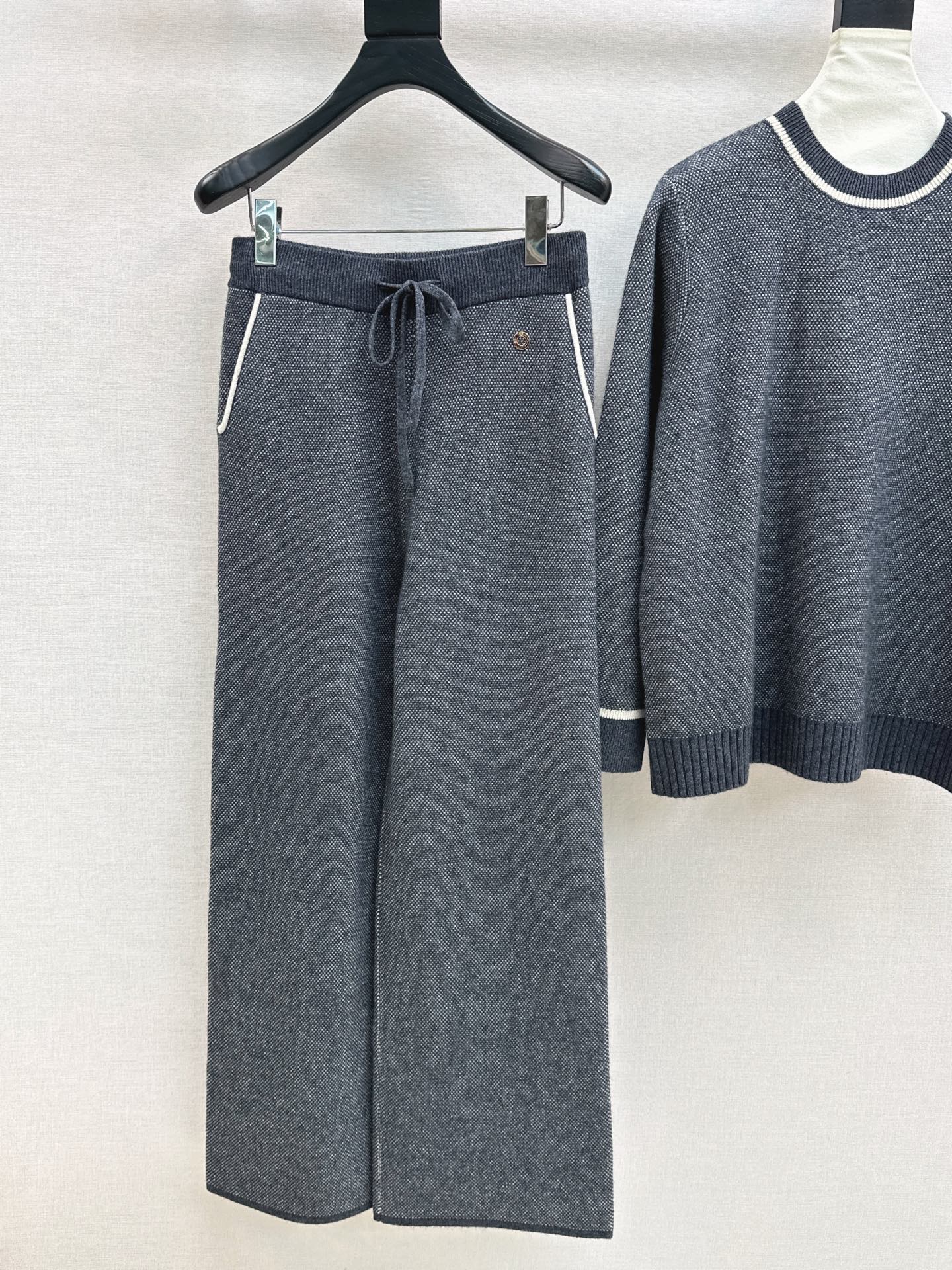 Loro NEW Cashmere suit