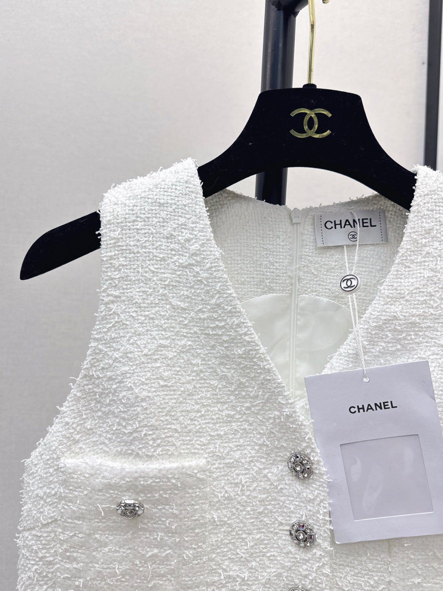 Chan NEW Sleeveless dress