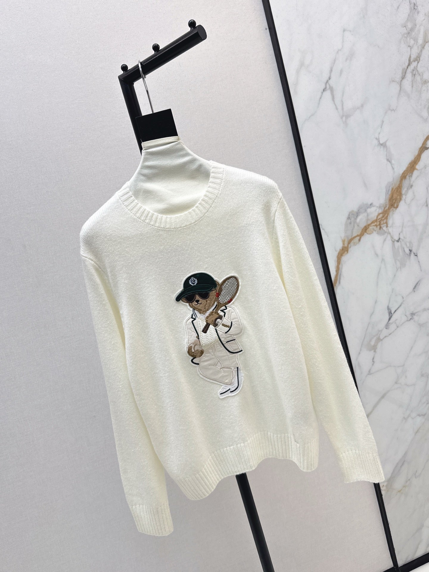 Ra1 NEW bear logo sweater