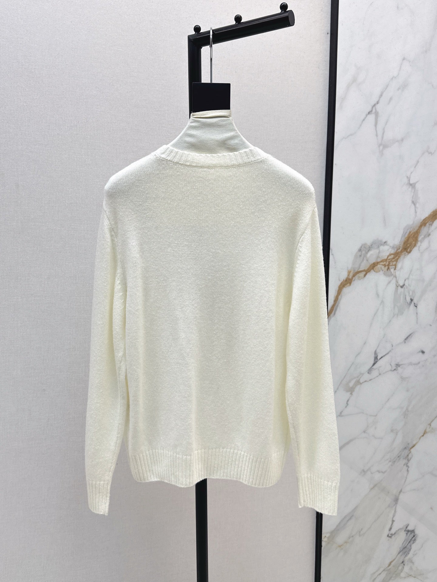 Ra1 NEW bear logo sweater