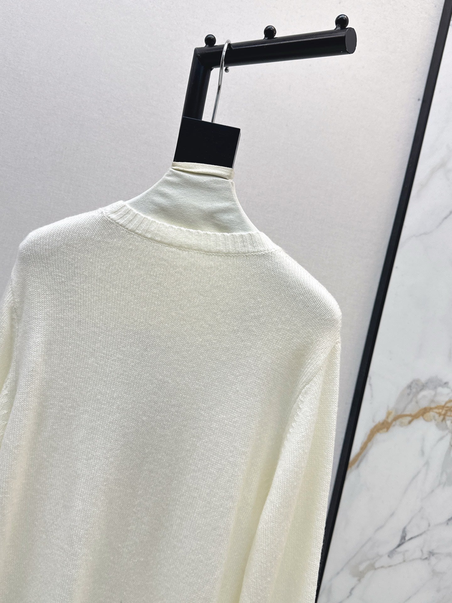 Ra1 NEW bear logo sweater