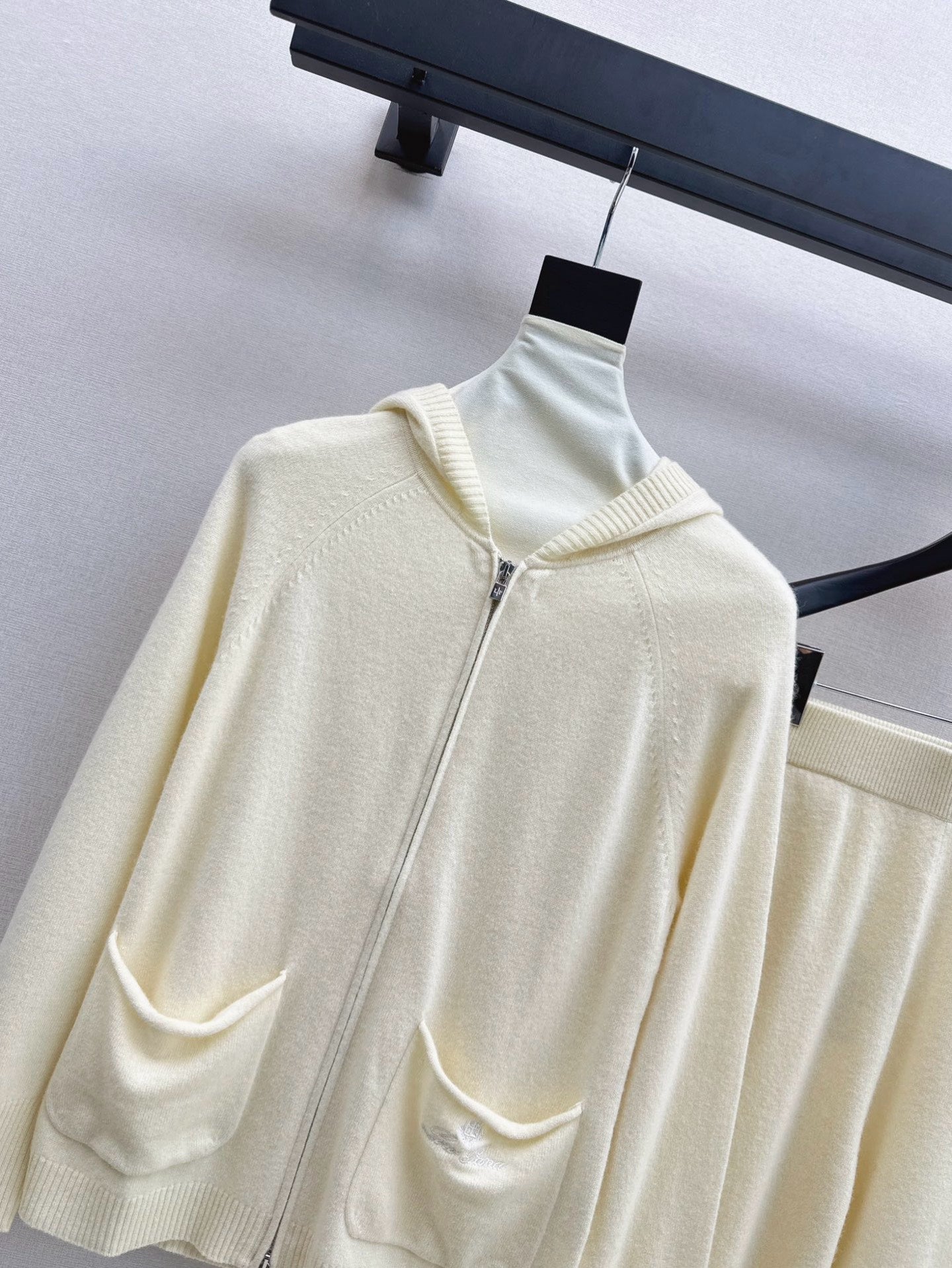 Loro NEW cashmere suit