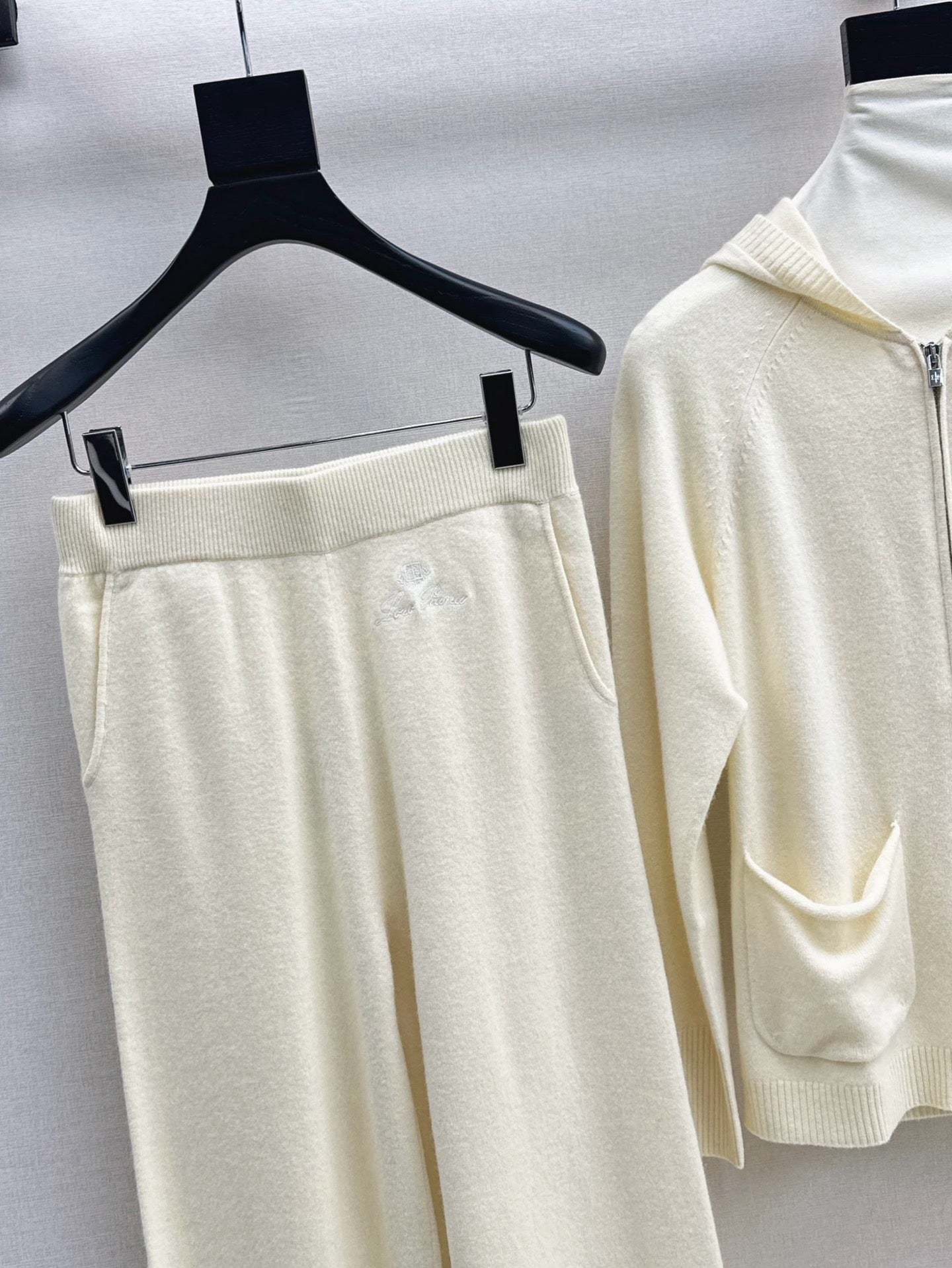 Loro NEW cashmere suit