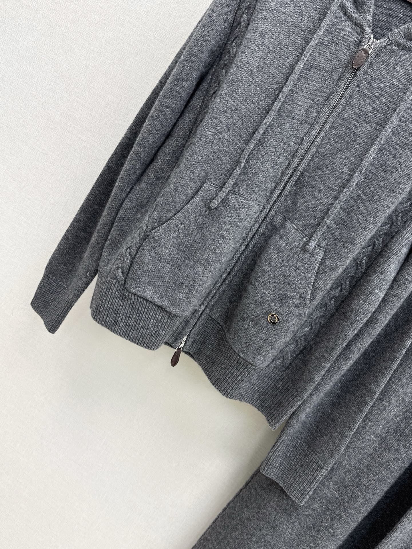 Loro NEW cashmere suit