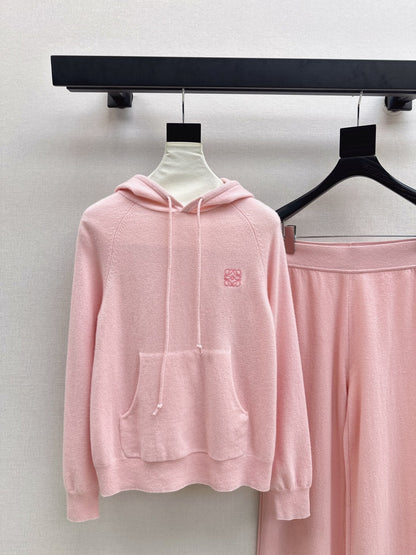 Loe NEW knitted suit