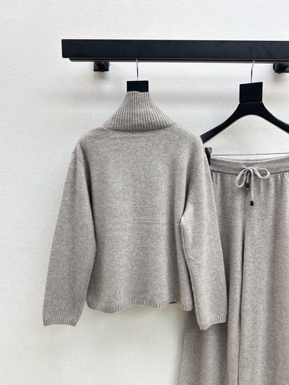 Max NEW knitted suit