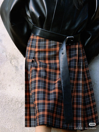 Loe NEW plaid skirt