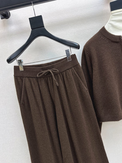 Loro NEW knitted suit