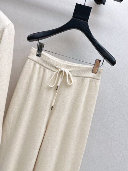 Loro NEW knitted suit