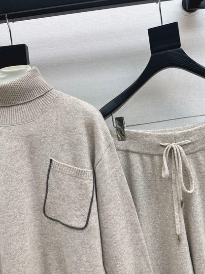 Burne NEW knitted suit