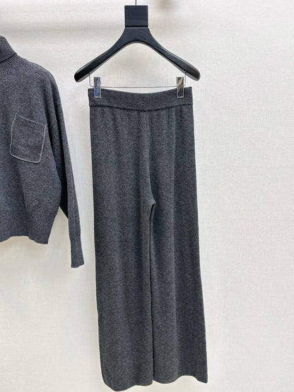 Burne NEW knitted suit