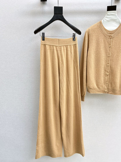 Ral NEW knitted suit