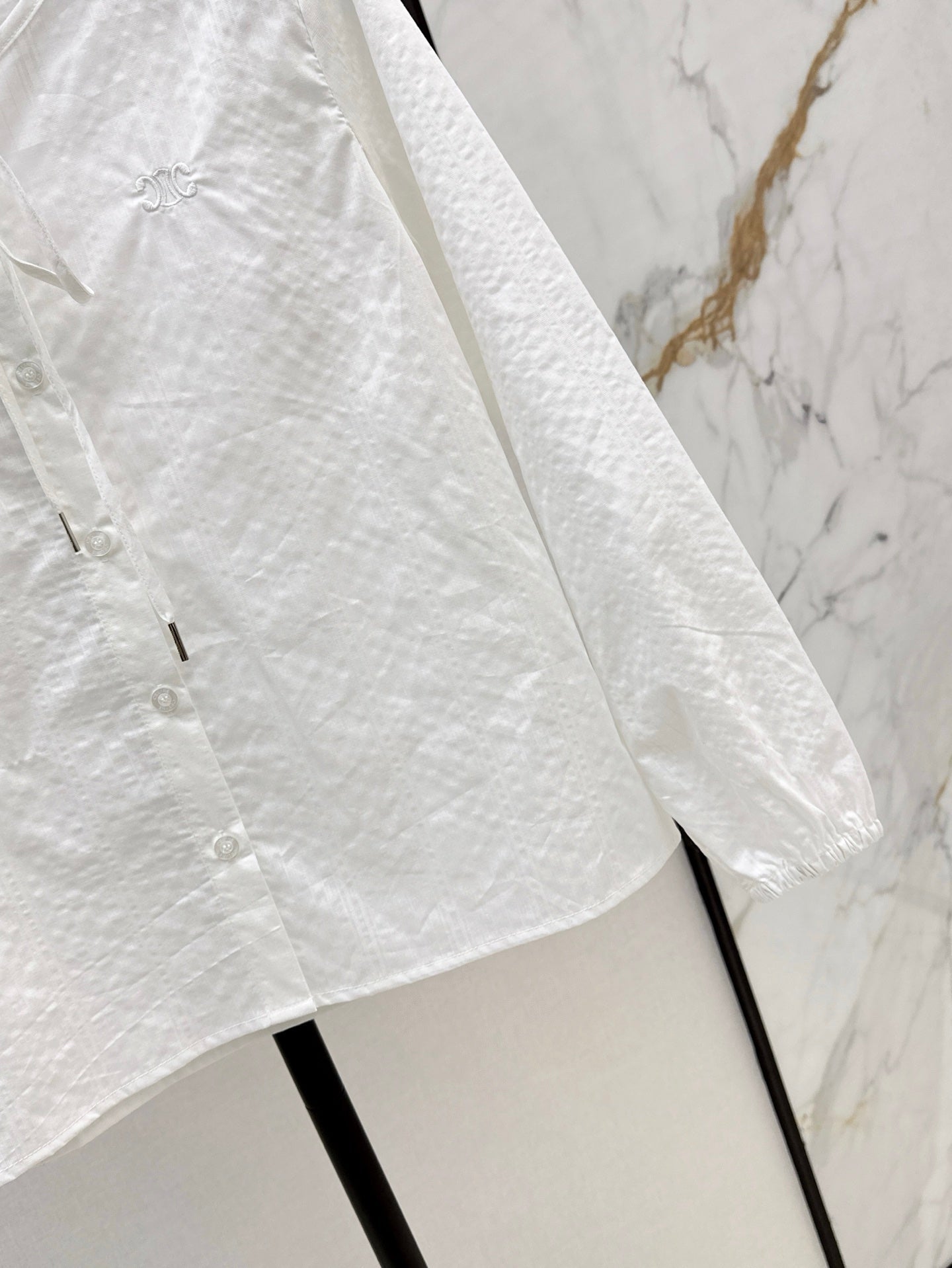 Ce1n NEW button shirt