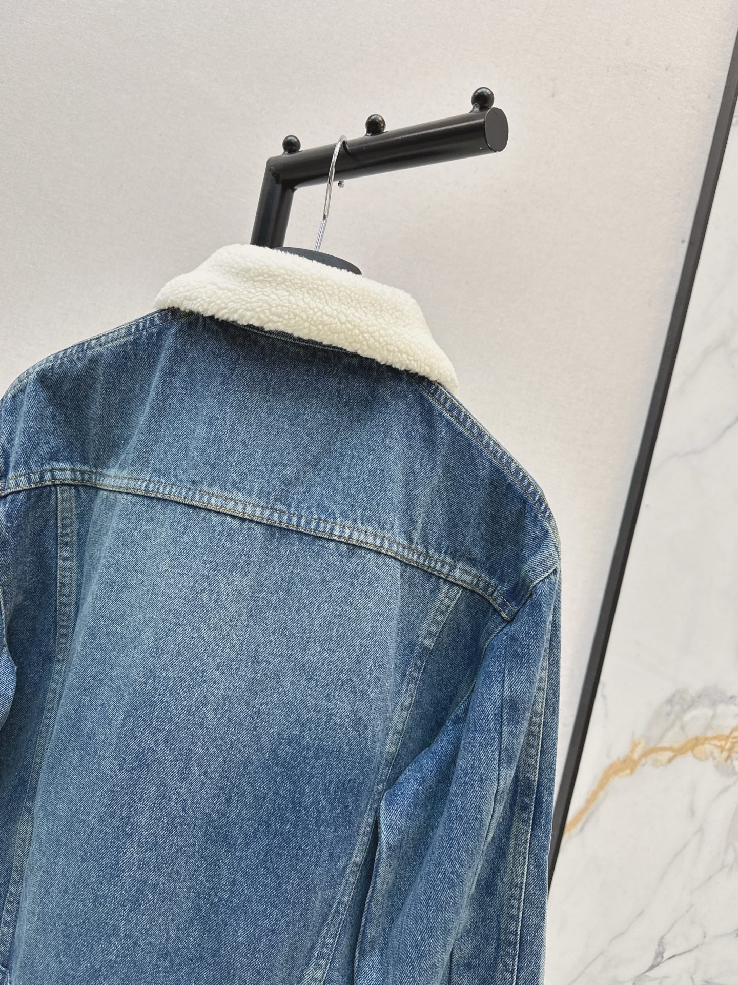 CD NEW lapel denim jacket