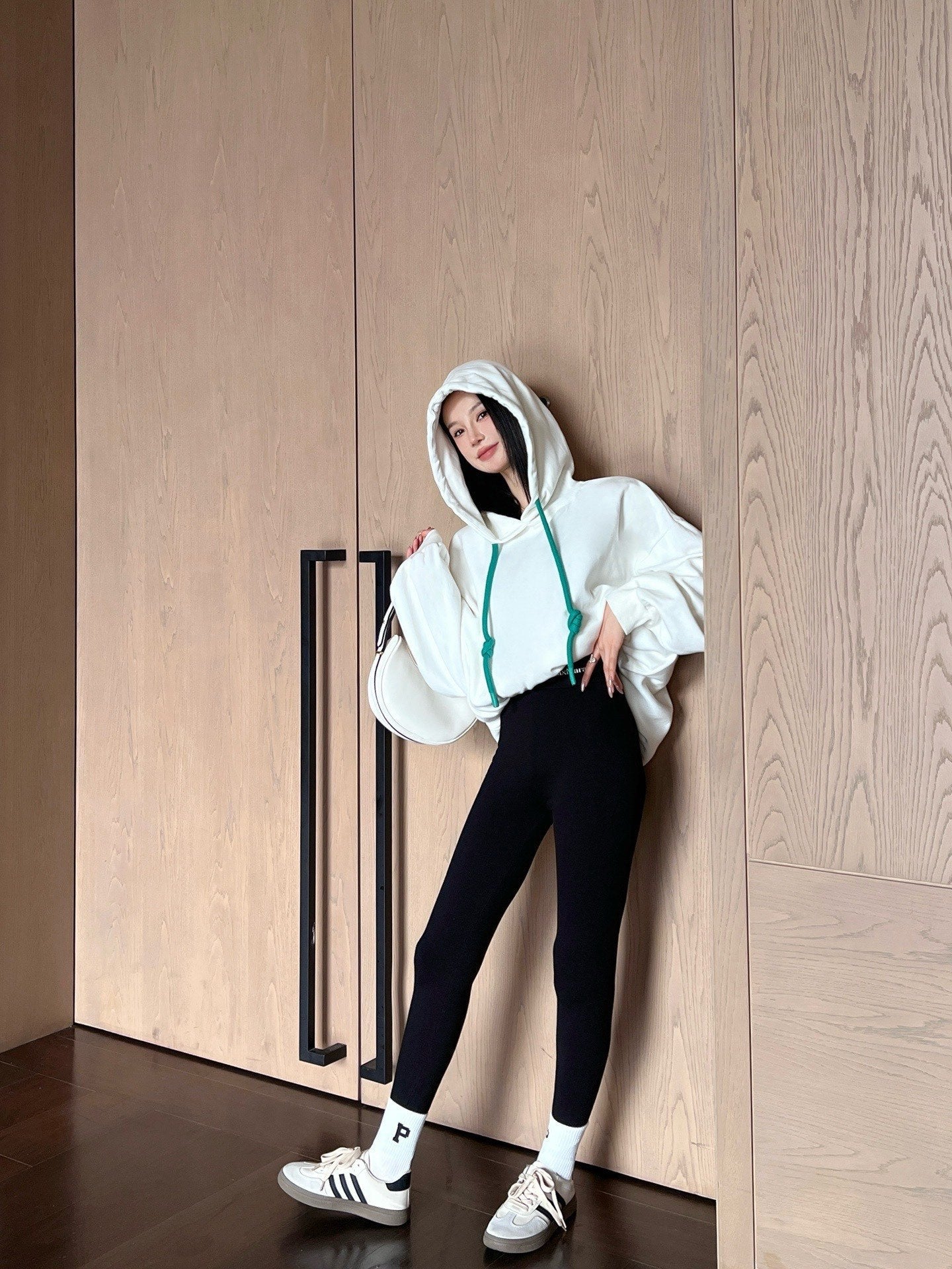 Max NEW Knitted leggings