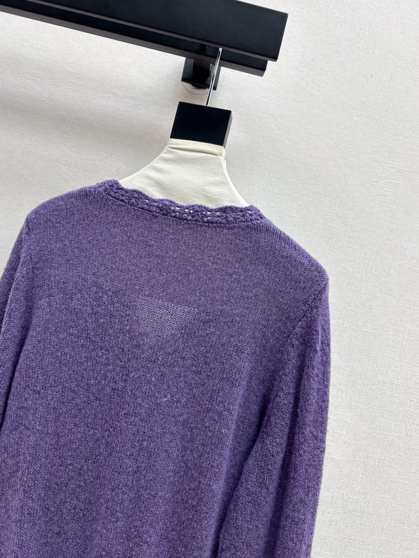 Chan NEW V-neck cardigan