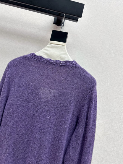 Chan NEW V-neck cardigan