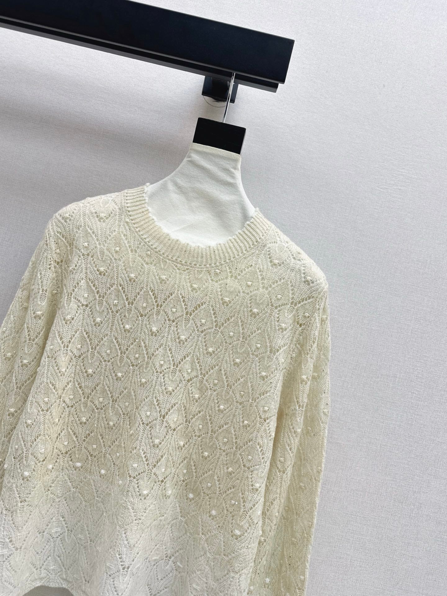 Chan NEW Crew neck sweater