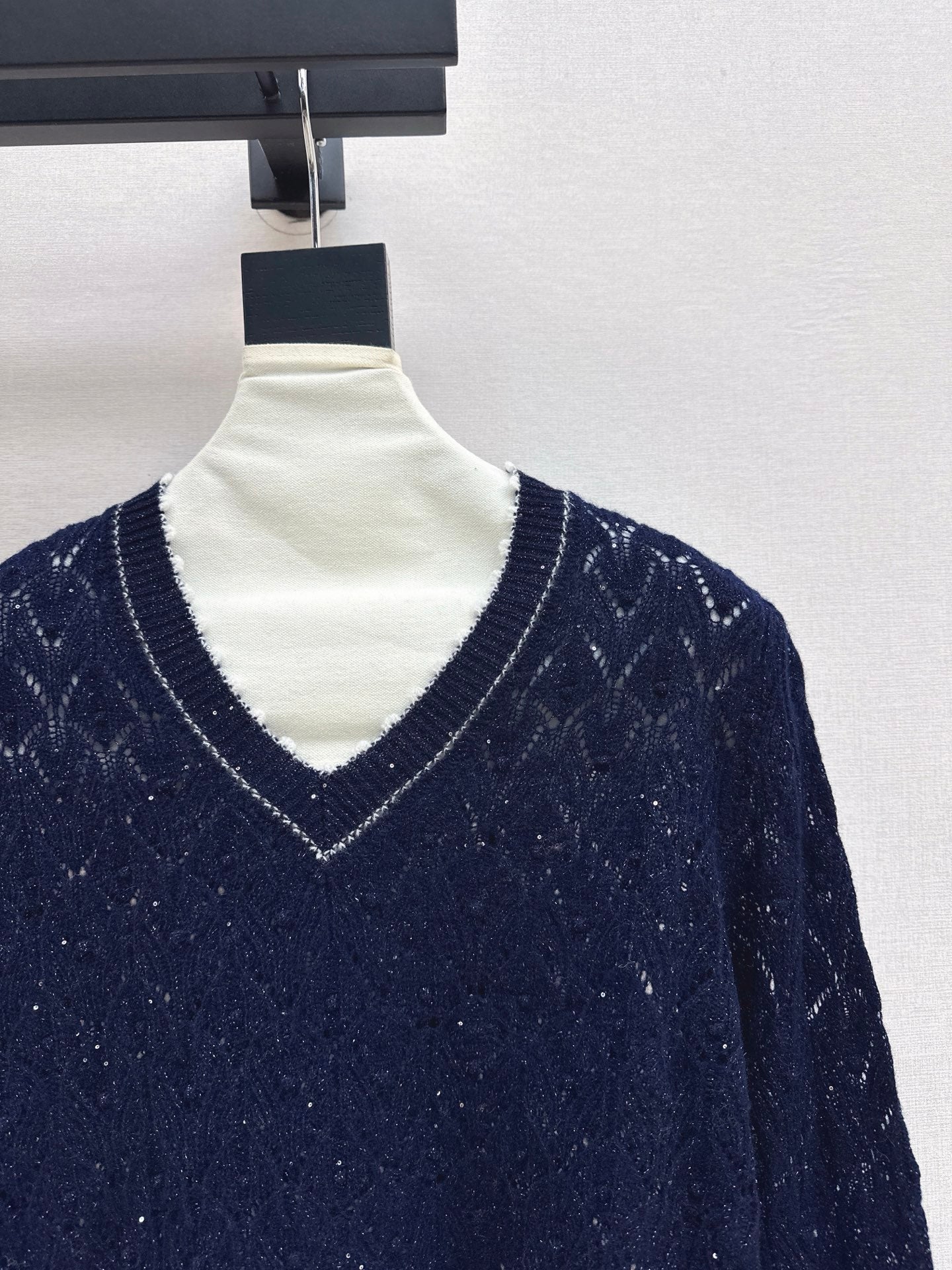 Chan NEW V-neck sweater