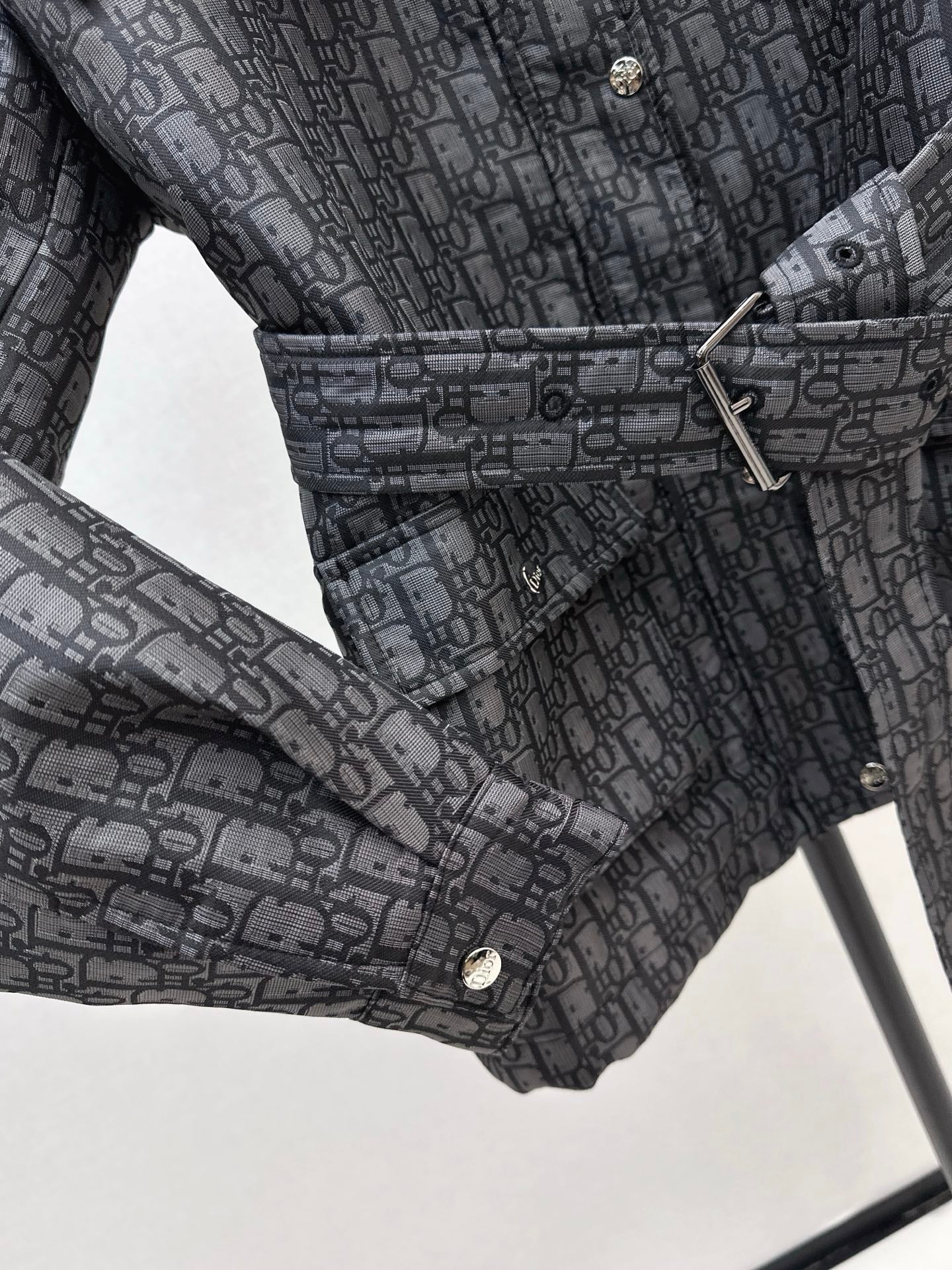 CD NEW Hooded mid-length jacket