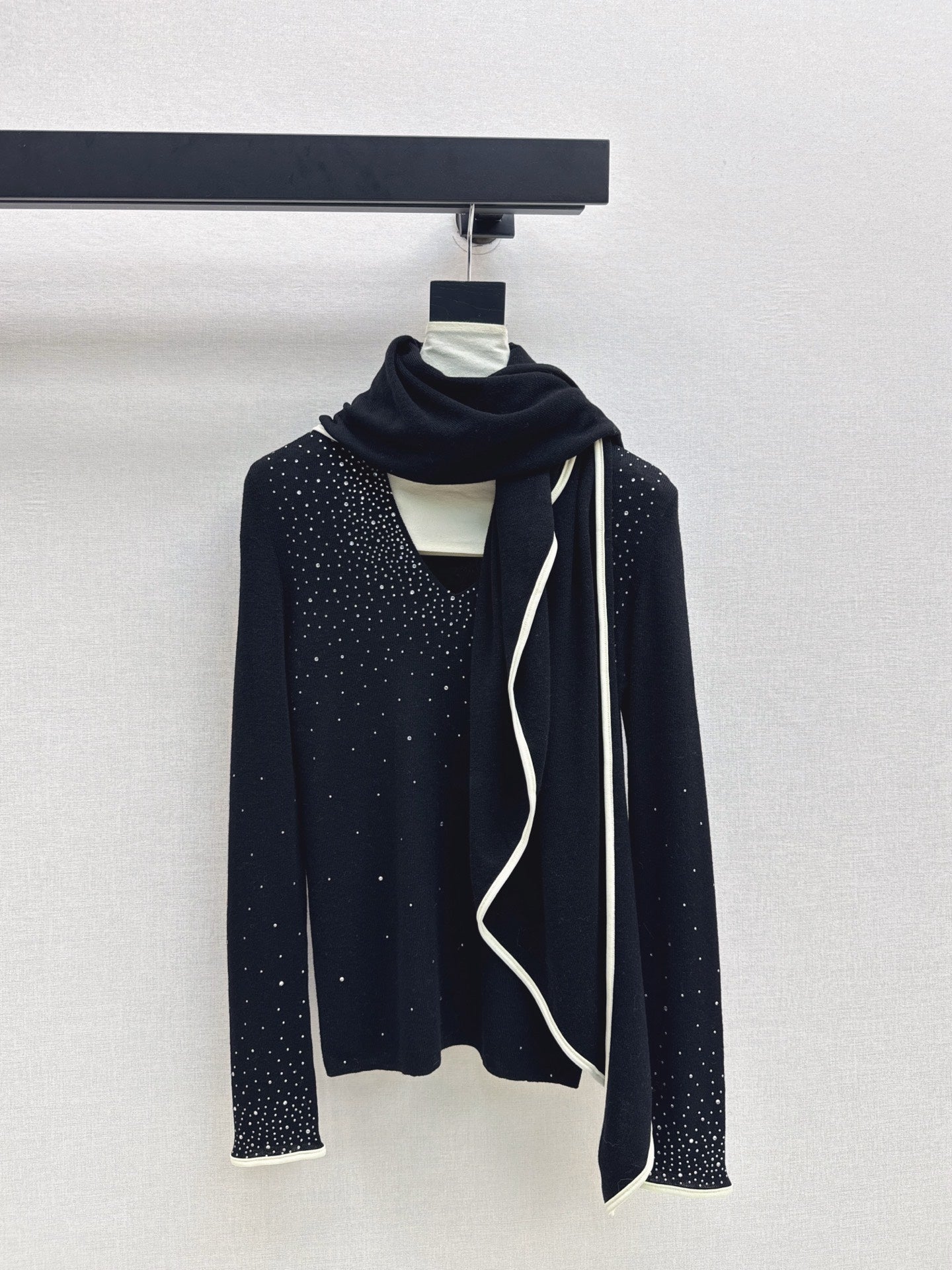 Burne NEW Cape sweatshirt set