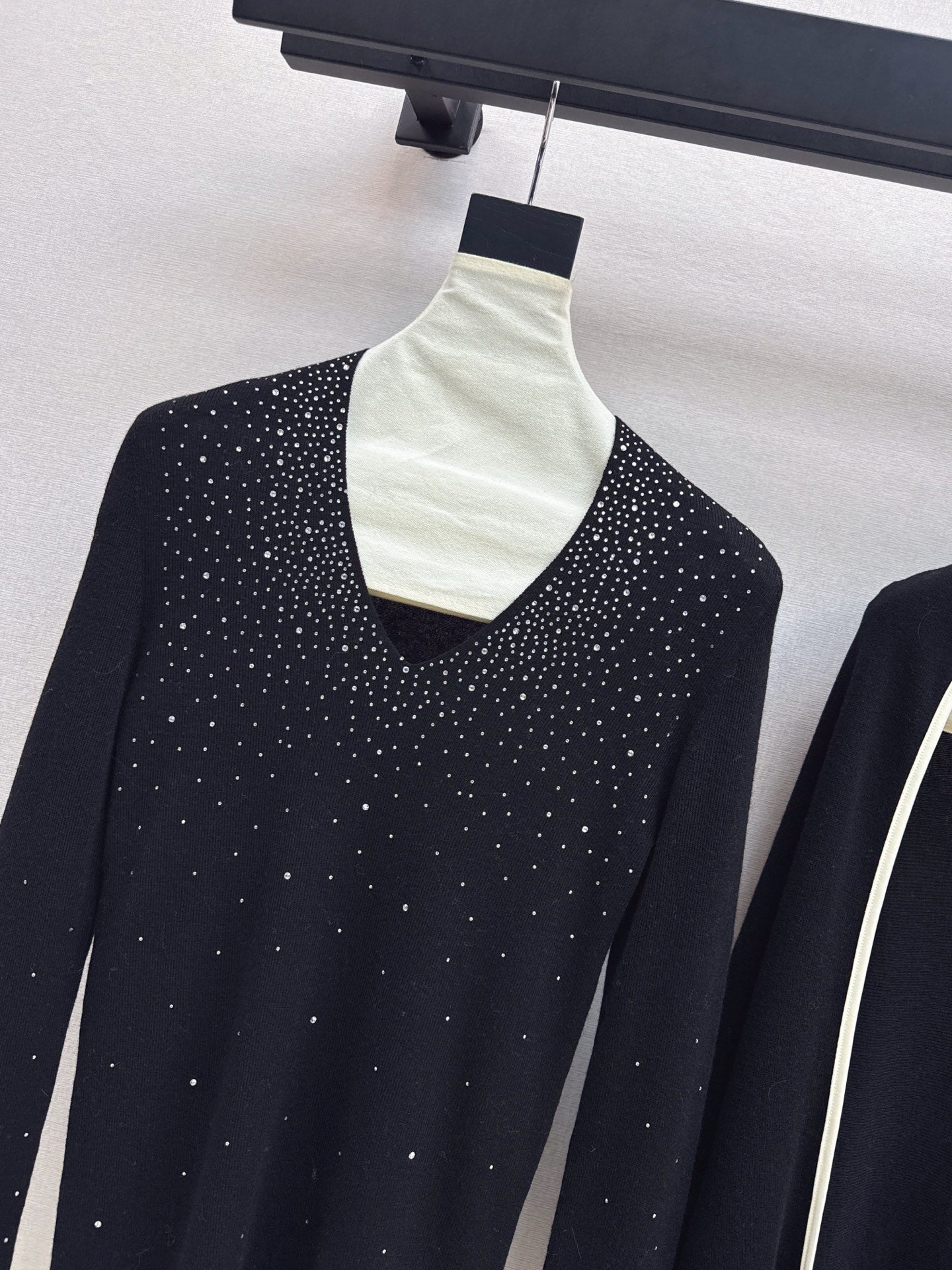 Burne NEW Cape sweatshirt set