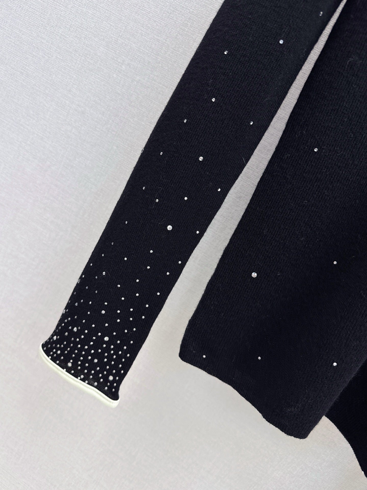 Burne NEW Cape sweatshirt set