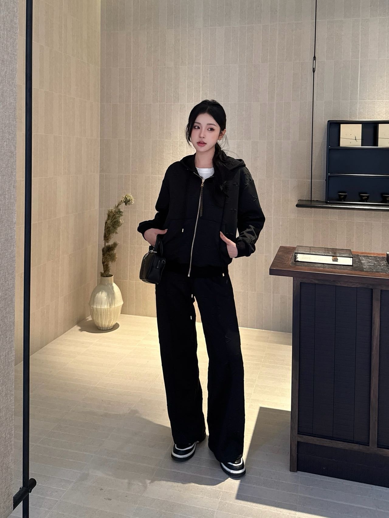 Louis NEW sports suit