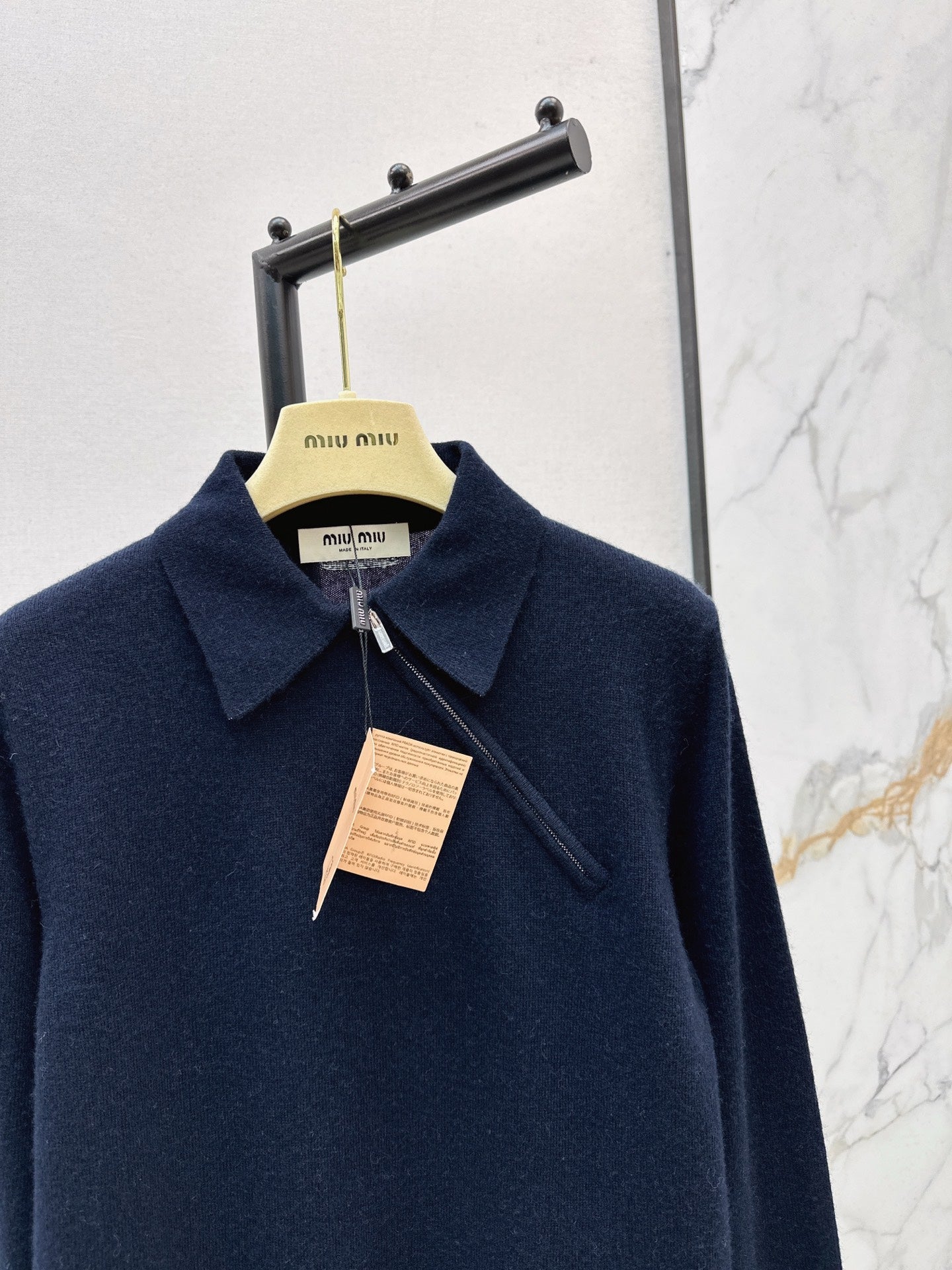 Miu NEW Lapel sweater