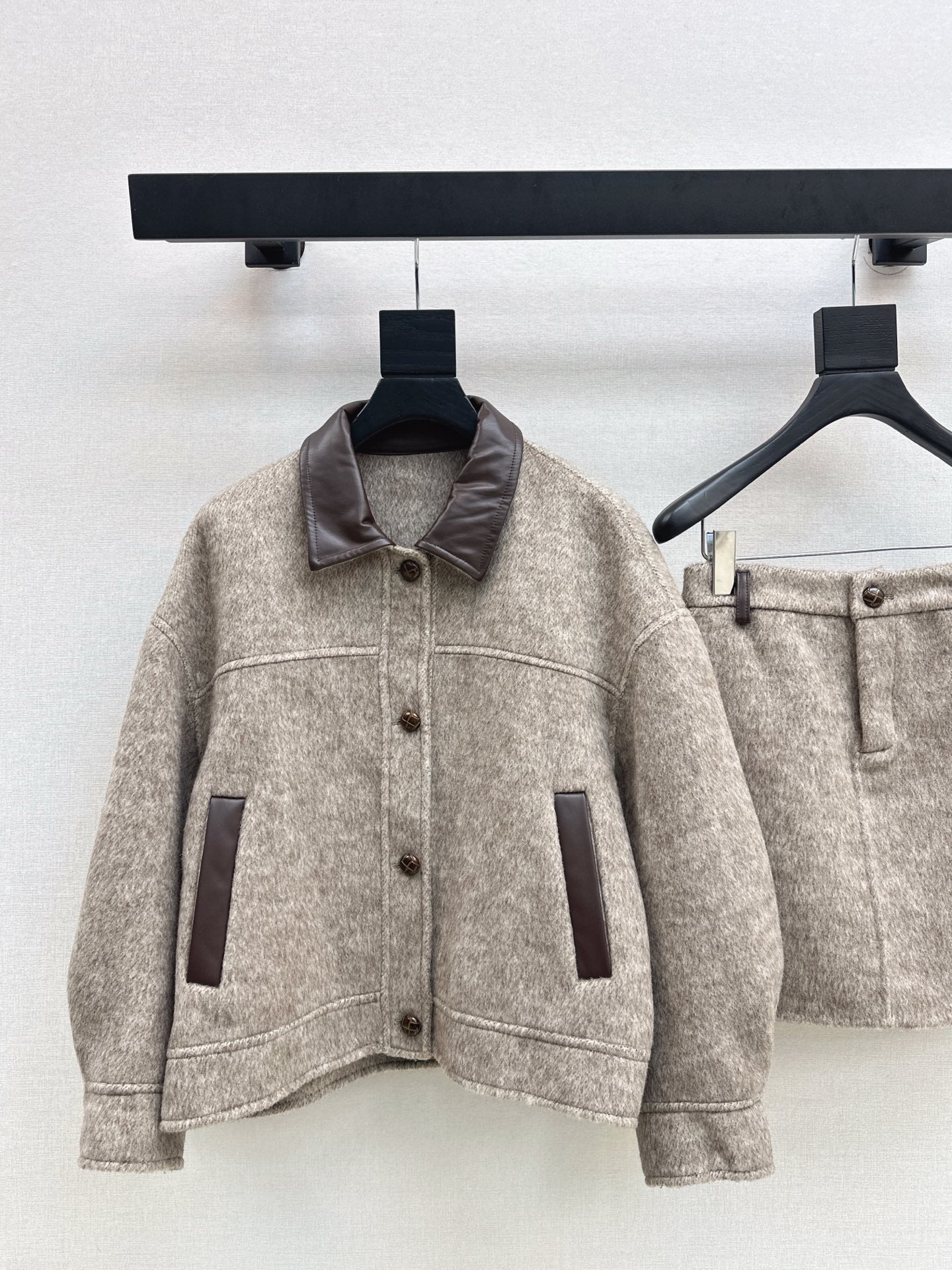 Brune NEW  wool suit