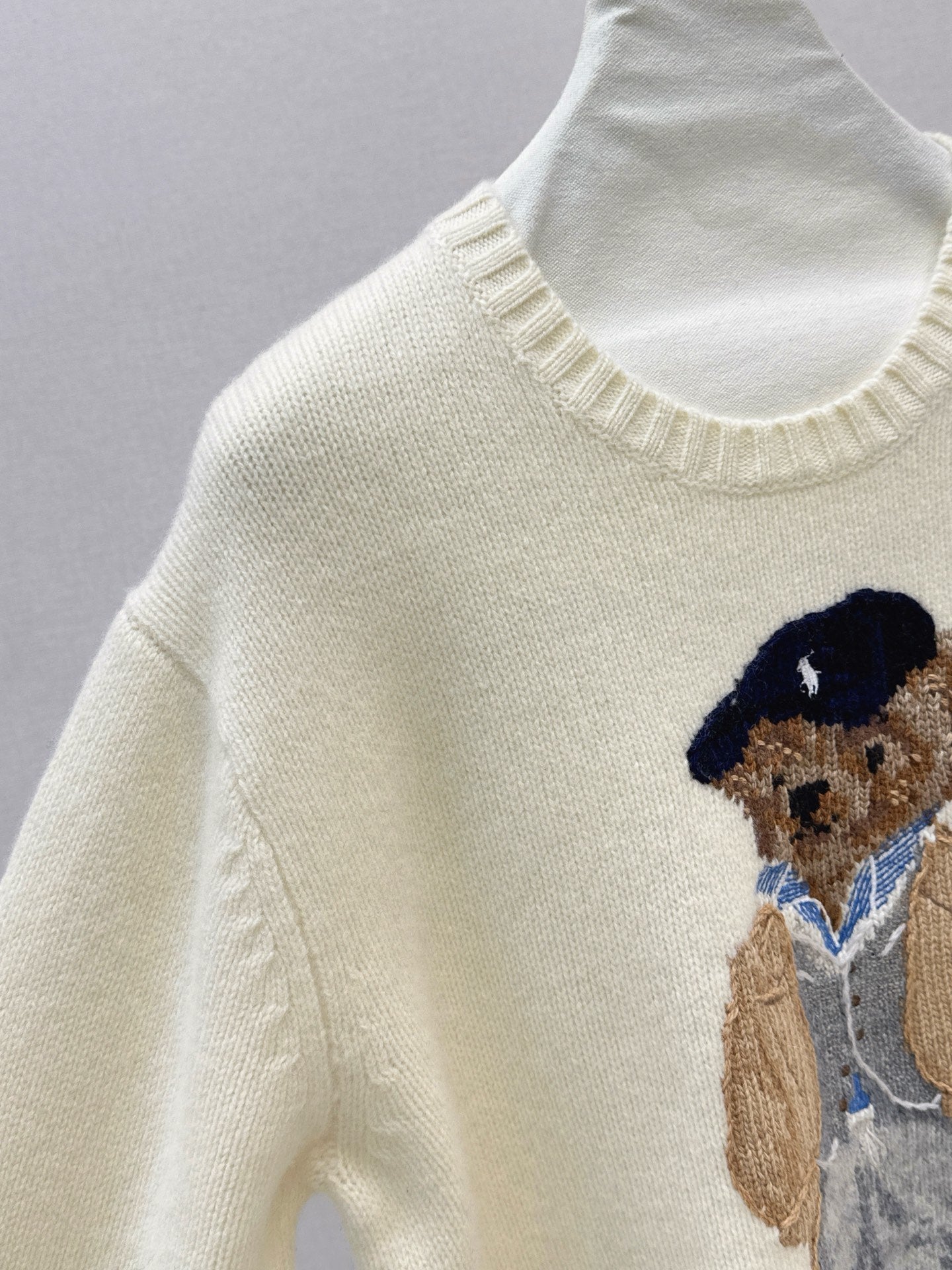 Ral NEW wool sweater