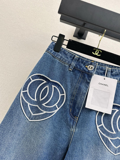 Chan NEW flared jeans