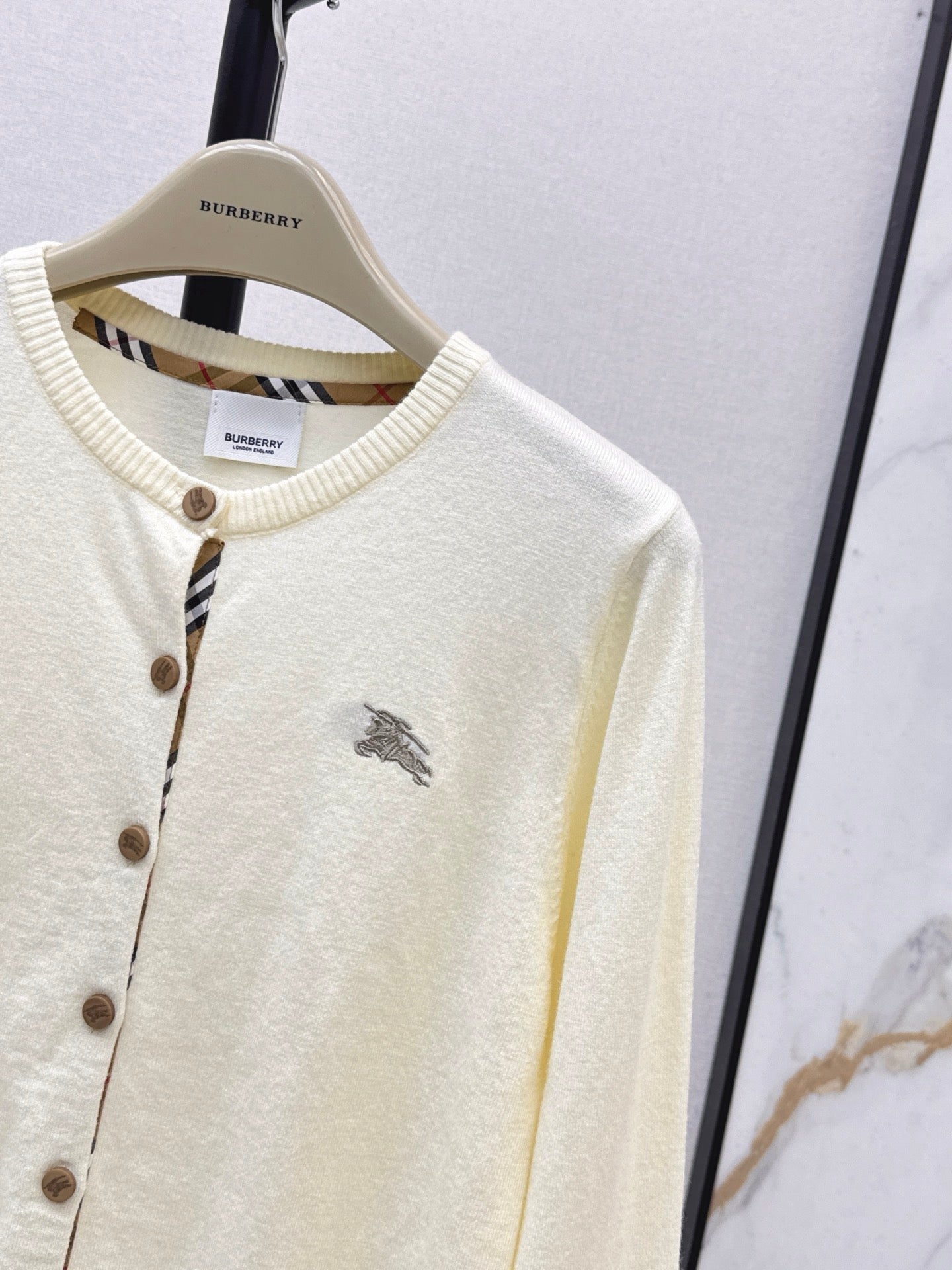 Bur NEW knitted cardigan