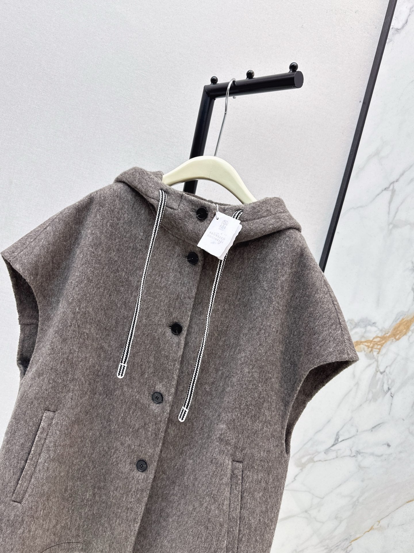 Brune NEW Hooded wool vest