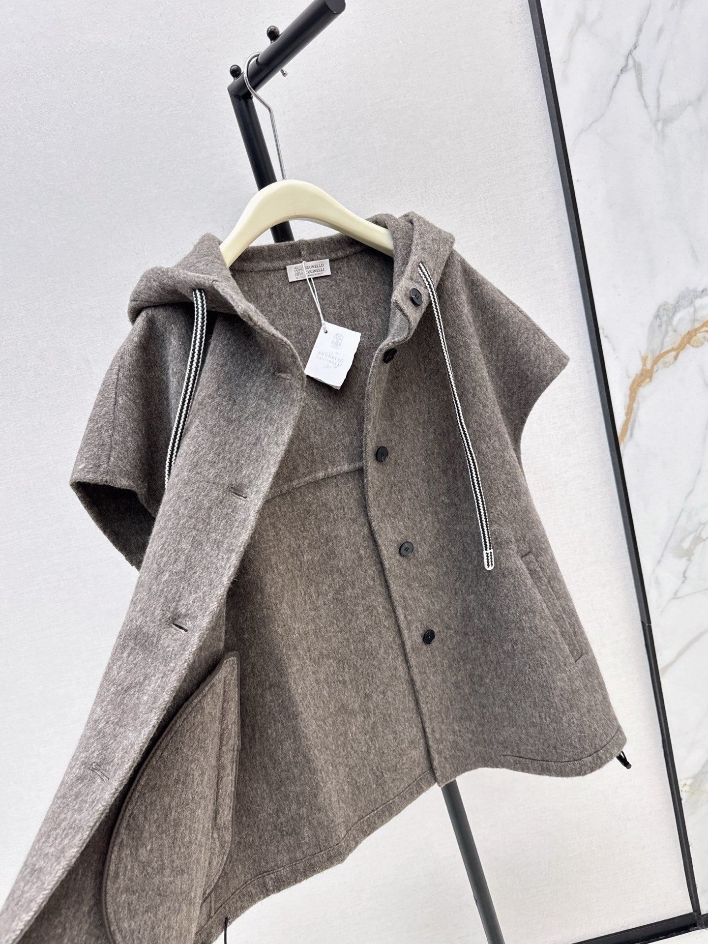 Brune NEW Hooded wool vest