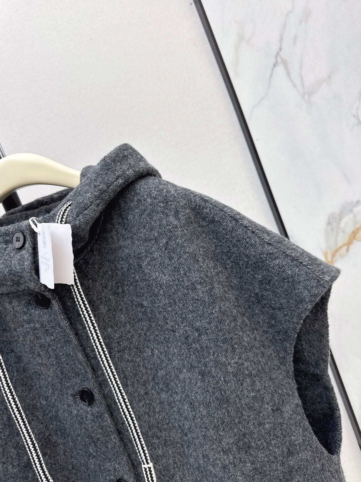 Brune NEW Hooded wool vest