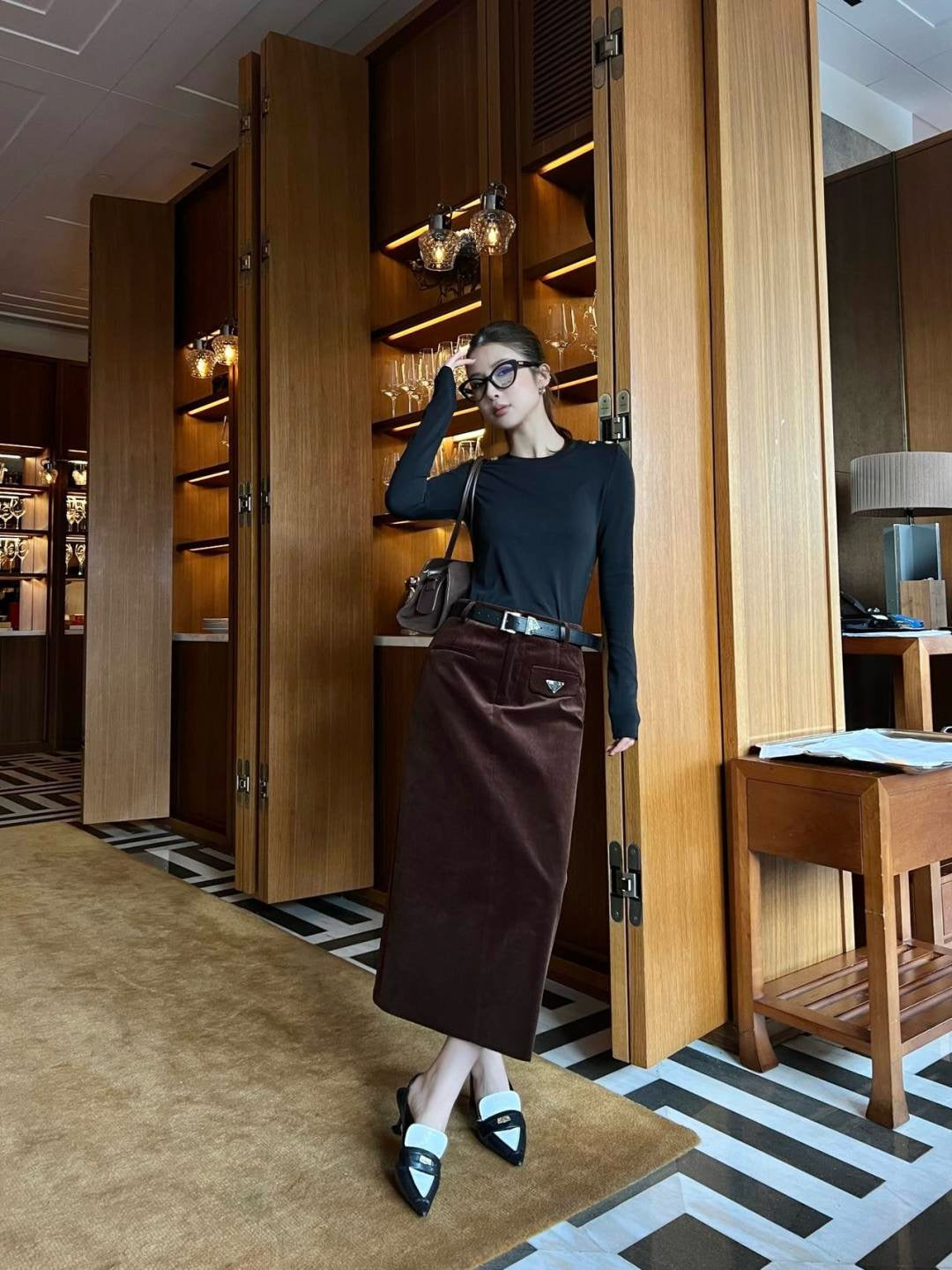 Louis NEW bottoming shirt