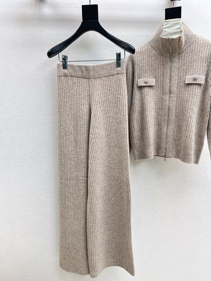 Loro NEW knitted suit