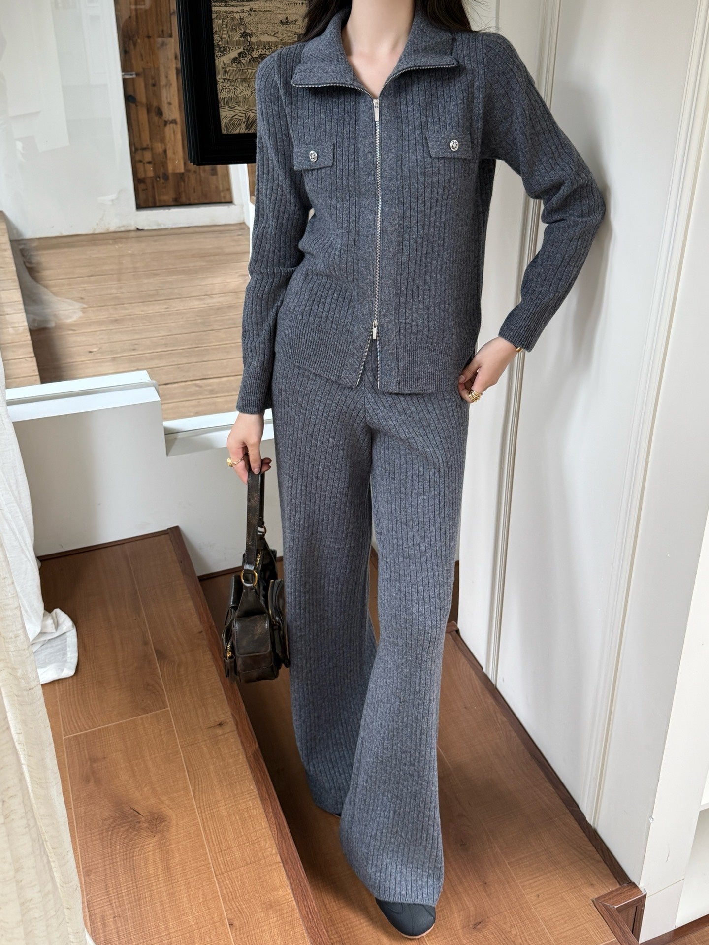 Loro NEW knitted suit