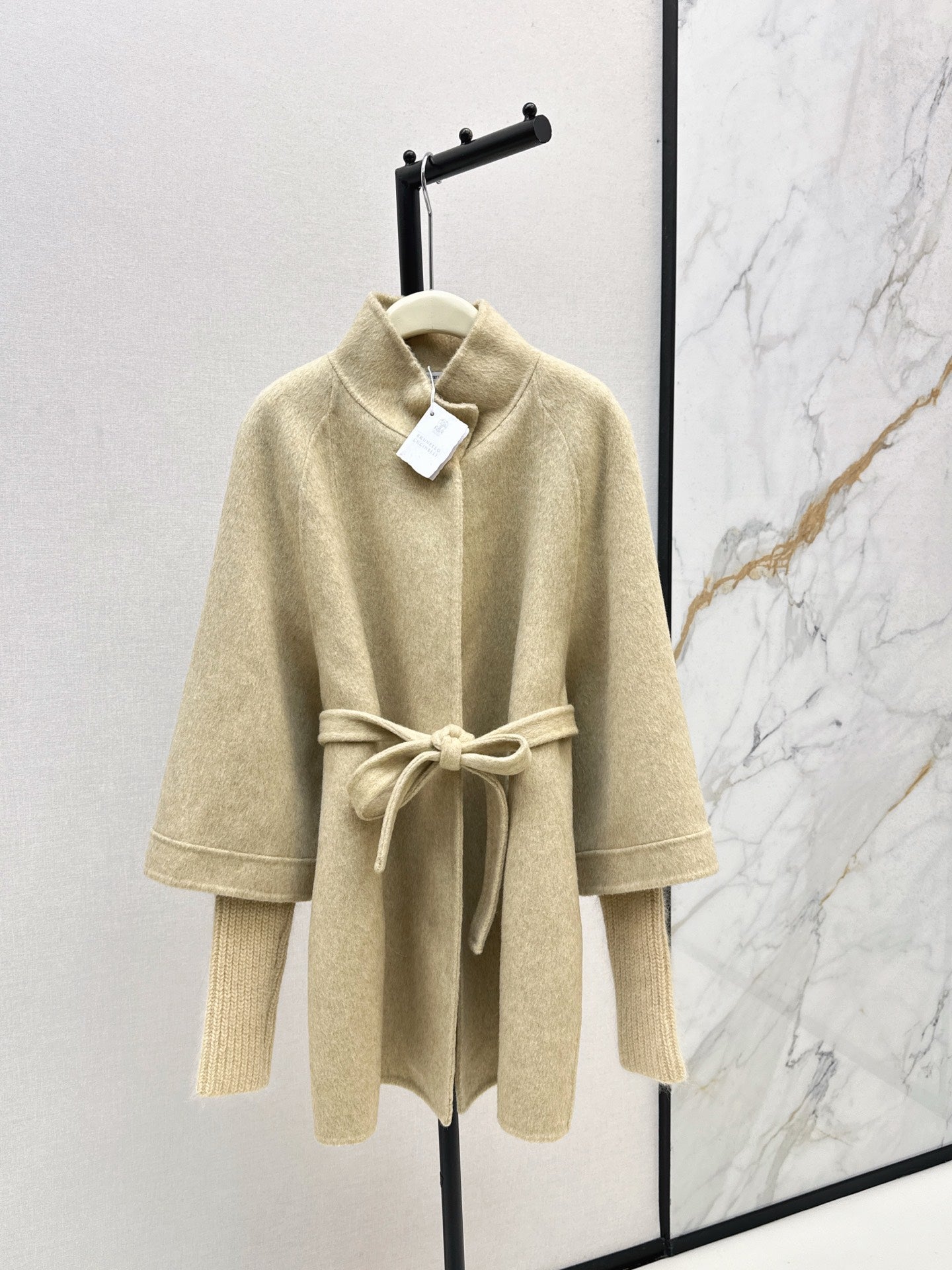 Brune NEW woolen coat